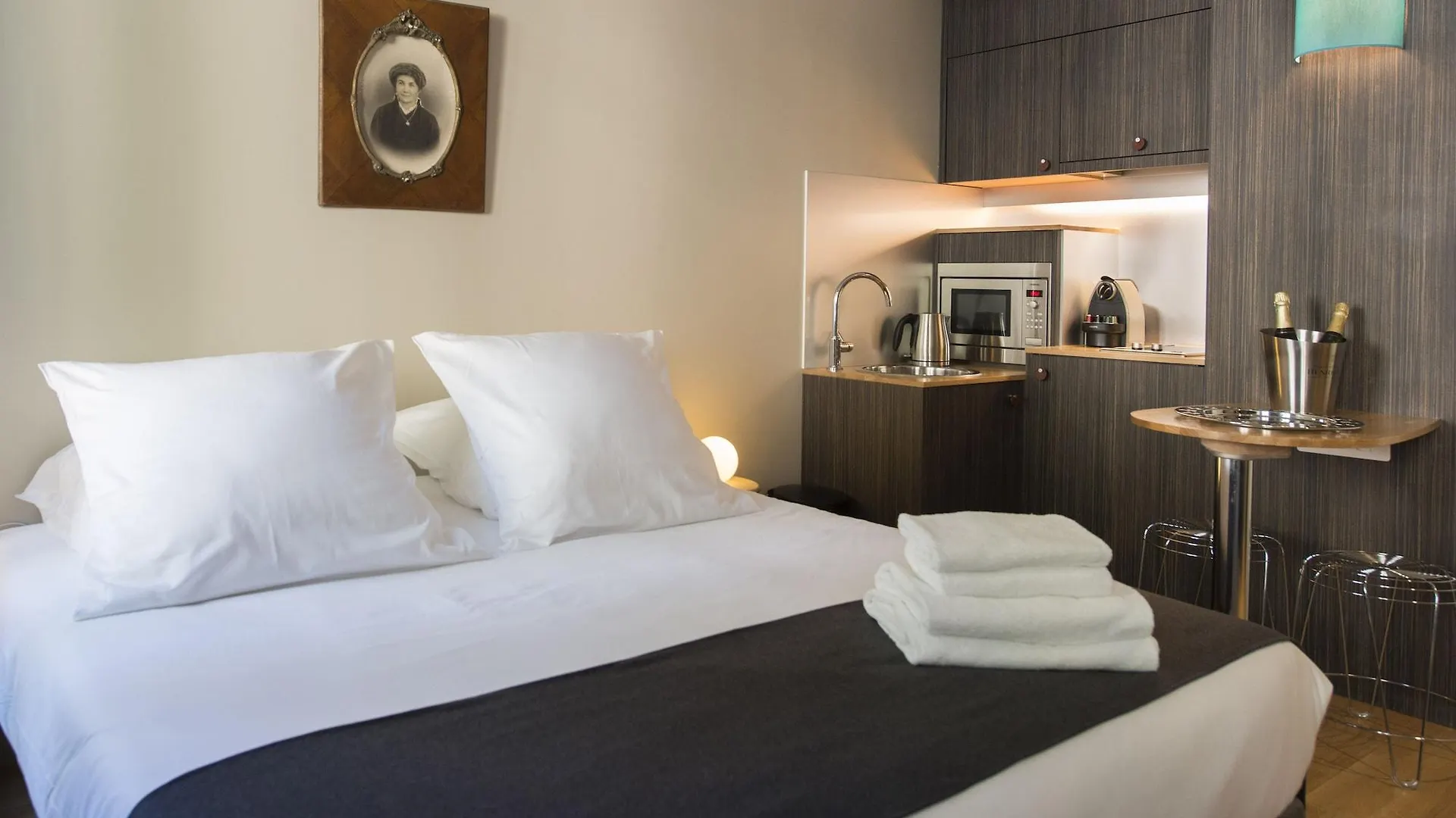 Hotel Helzear Champs-elysees