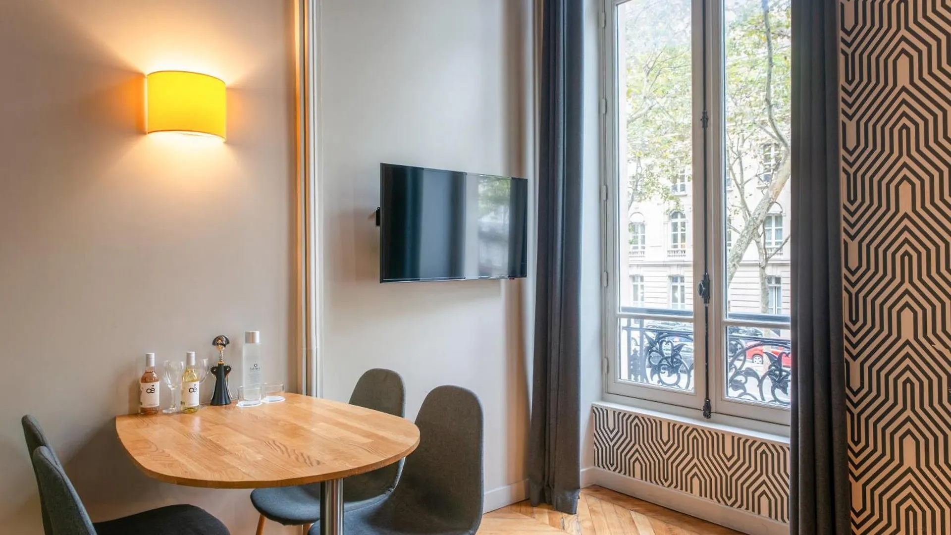 Helzear Champs-elysees Hotel 4*