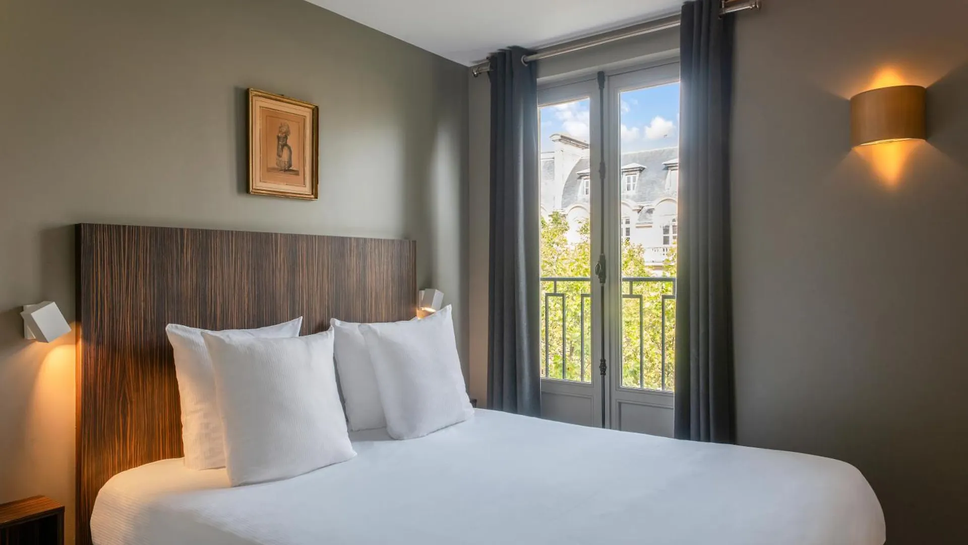 Helzear Champs-elysees Hotel 4*