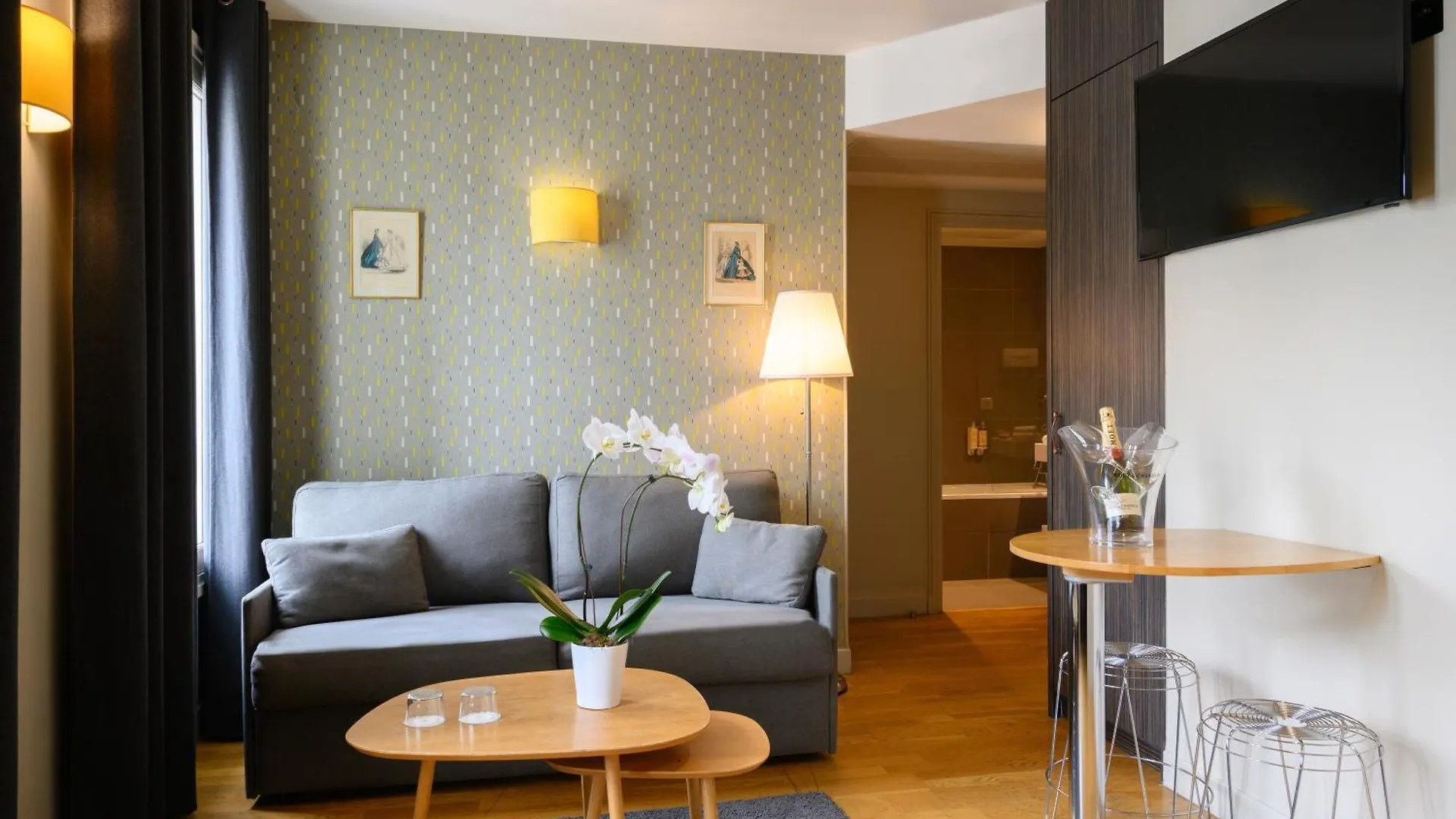 Helzear Champs-elysees Hotel Paris
