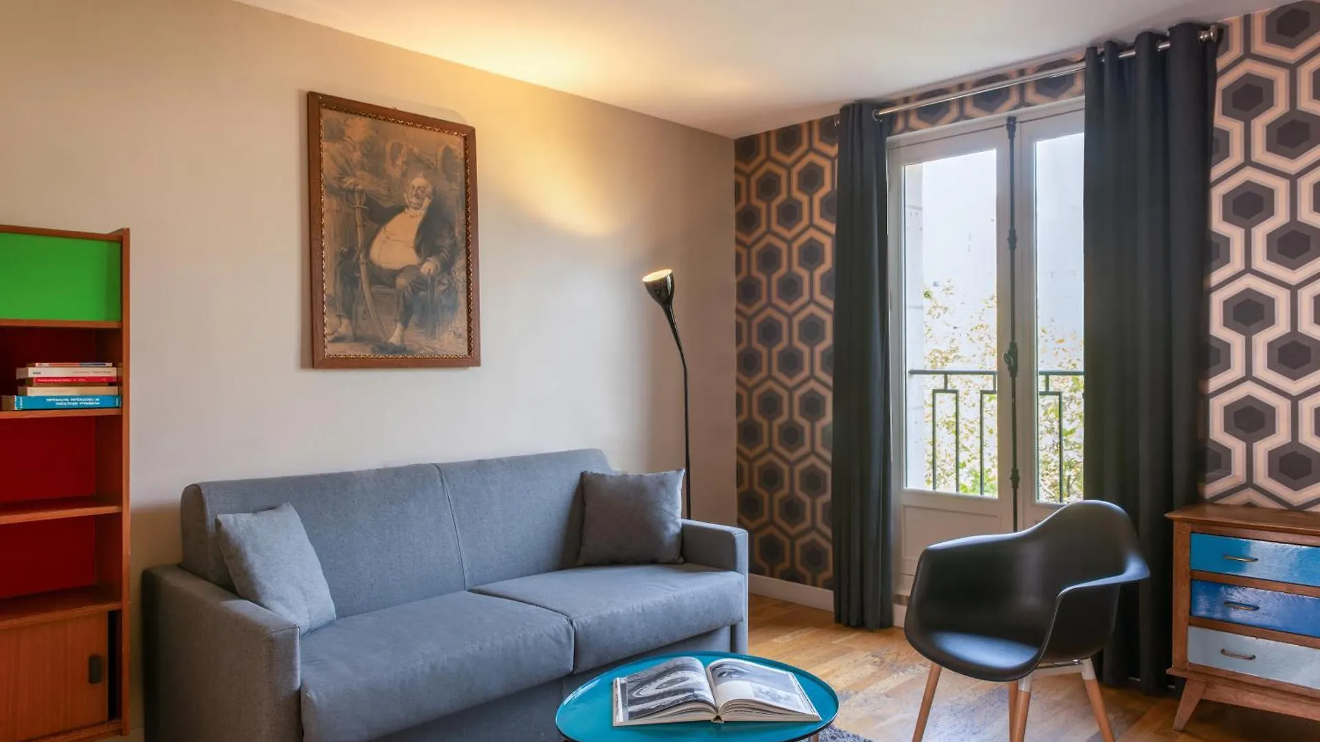 Helzear Champs-elysees 4*