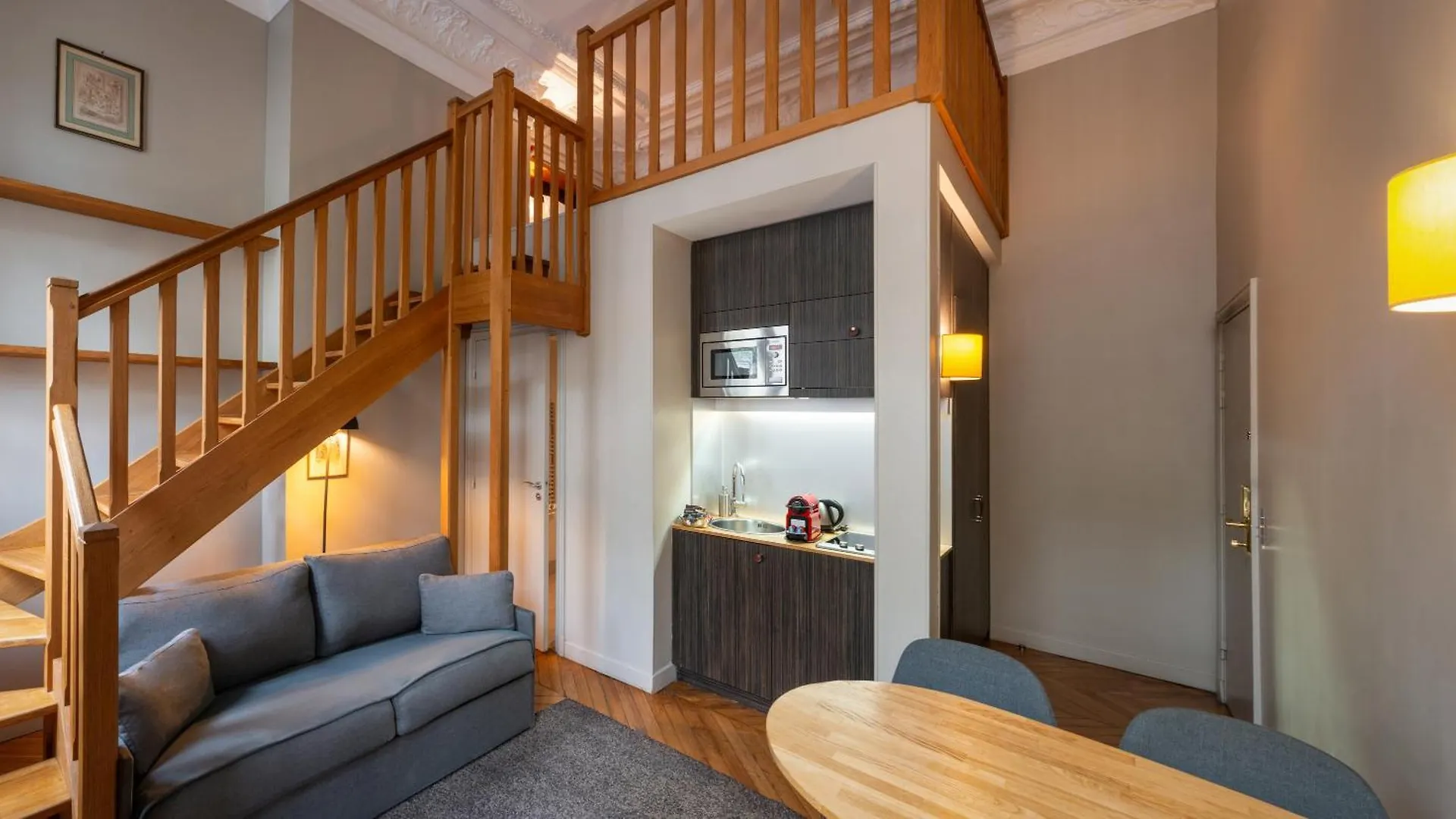 Hotel Helzear Champs-elysees 4*