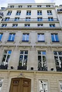 Helzear Champs-elysees Paříž